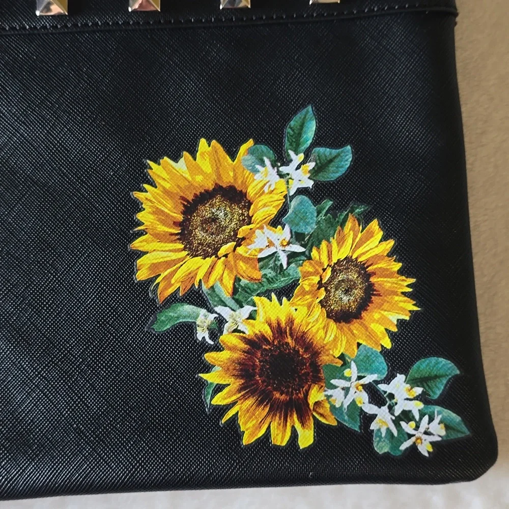 White‎ House Black Market Sunflower Pouch Wristlet - Picture 3 of 11